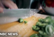 Chipotle Panic: Burrito Bowl, Then Sepsis Chipotle removes jalapeños over salmonella concerns